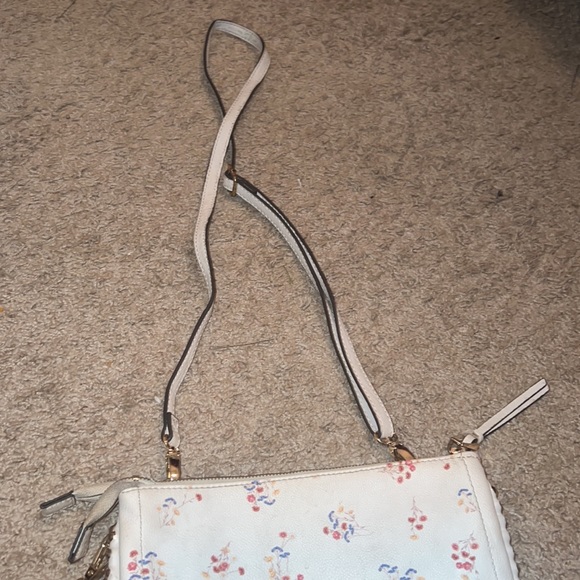 Jessica Simpson crossbody - Picture 2 of 11